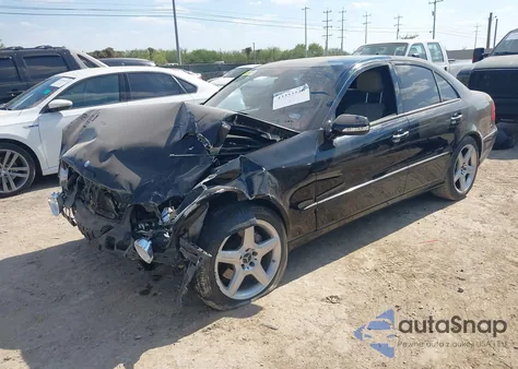 2008 Mercedes-Benz E 550 z USA, uszkodzony, nr VIN WDBUF72X08B328357